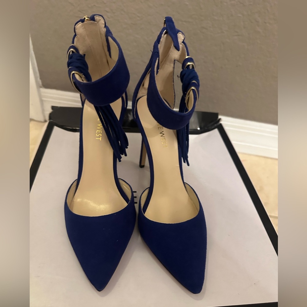 Nine West blue shoes size 5.5